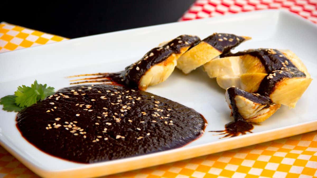 chicken with mole sauce