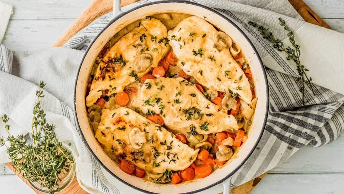 Dutch oven chicken breast and vegetables without tomato sauce.