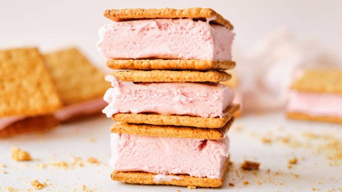 Graham strawberry ice cream sandwich