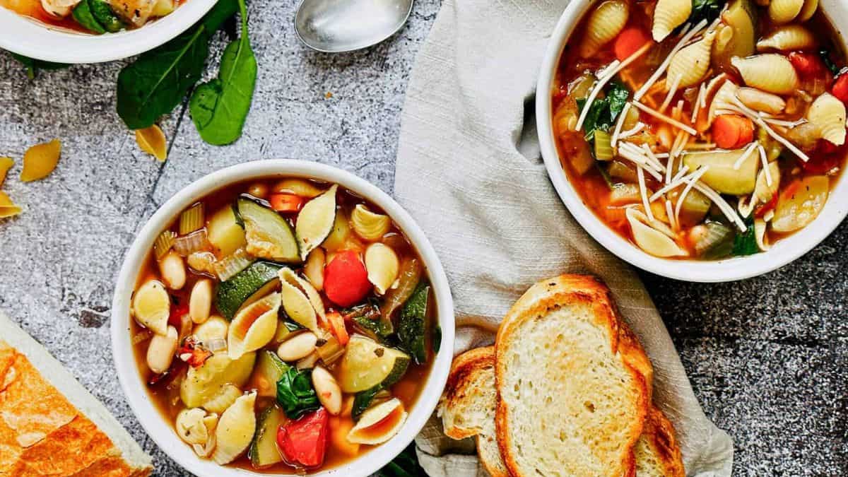 Bowls of one pot vegan minestrone