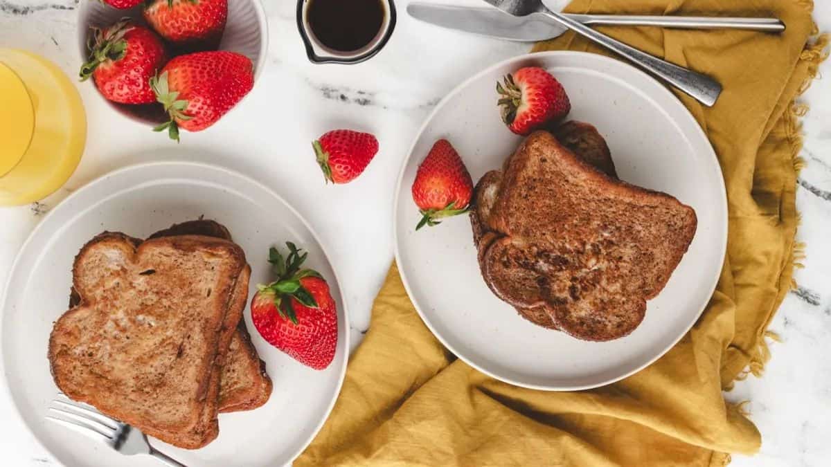 Two servings of stuffed toast made with whole wheat.