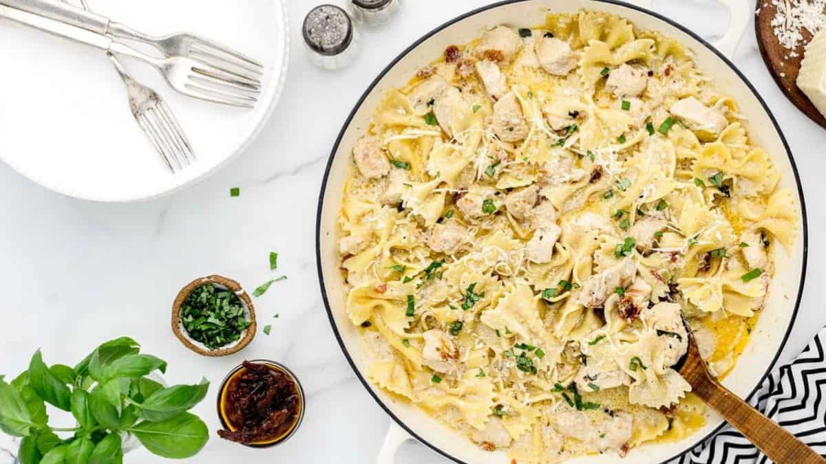 Bow tie Pasta in a pan. 