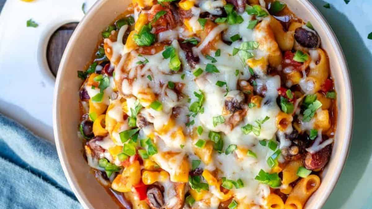 Chili Mac and Cheese served in a bowl.