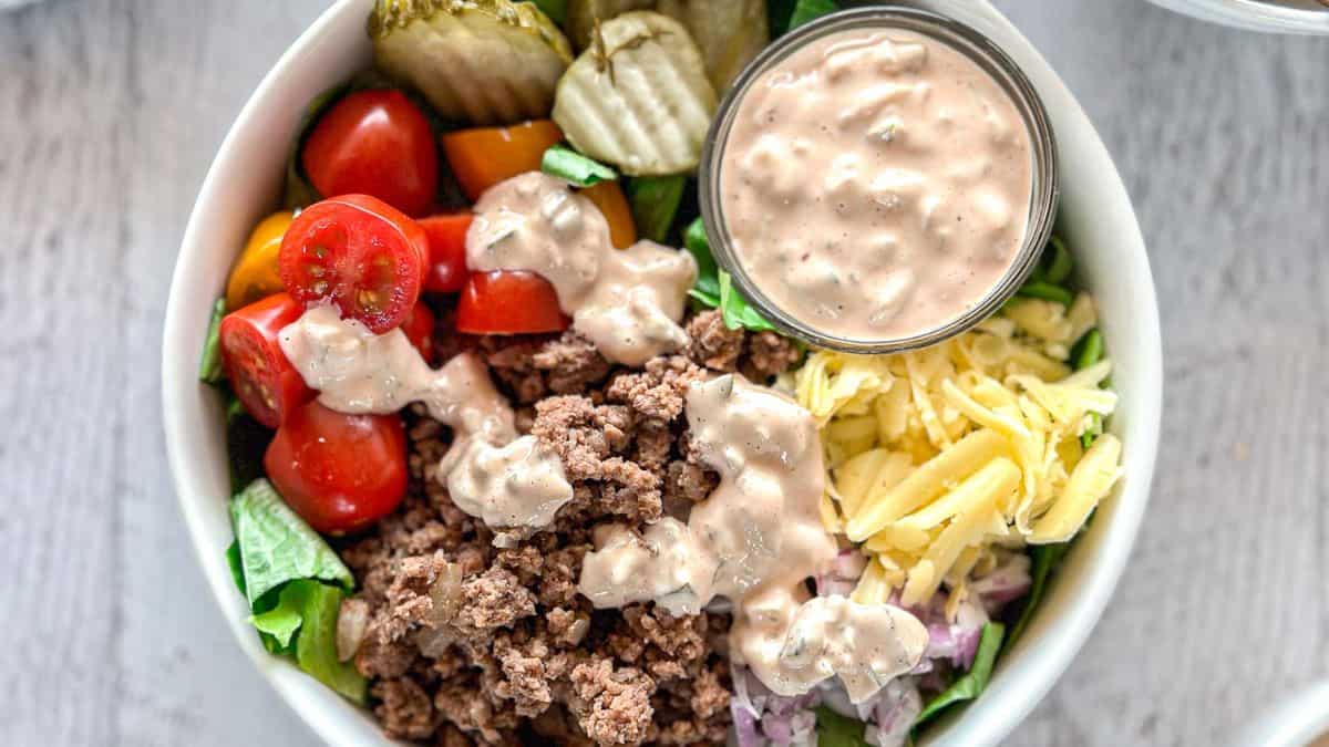 Easy Cheeseburger Bowl with Smashburger Sauce on the side.