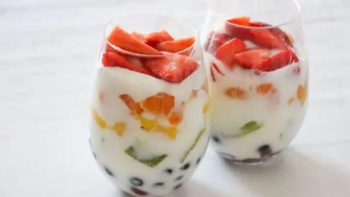 A couple of servings of Rainbow Fruit Yogurt Parfaits.