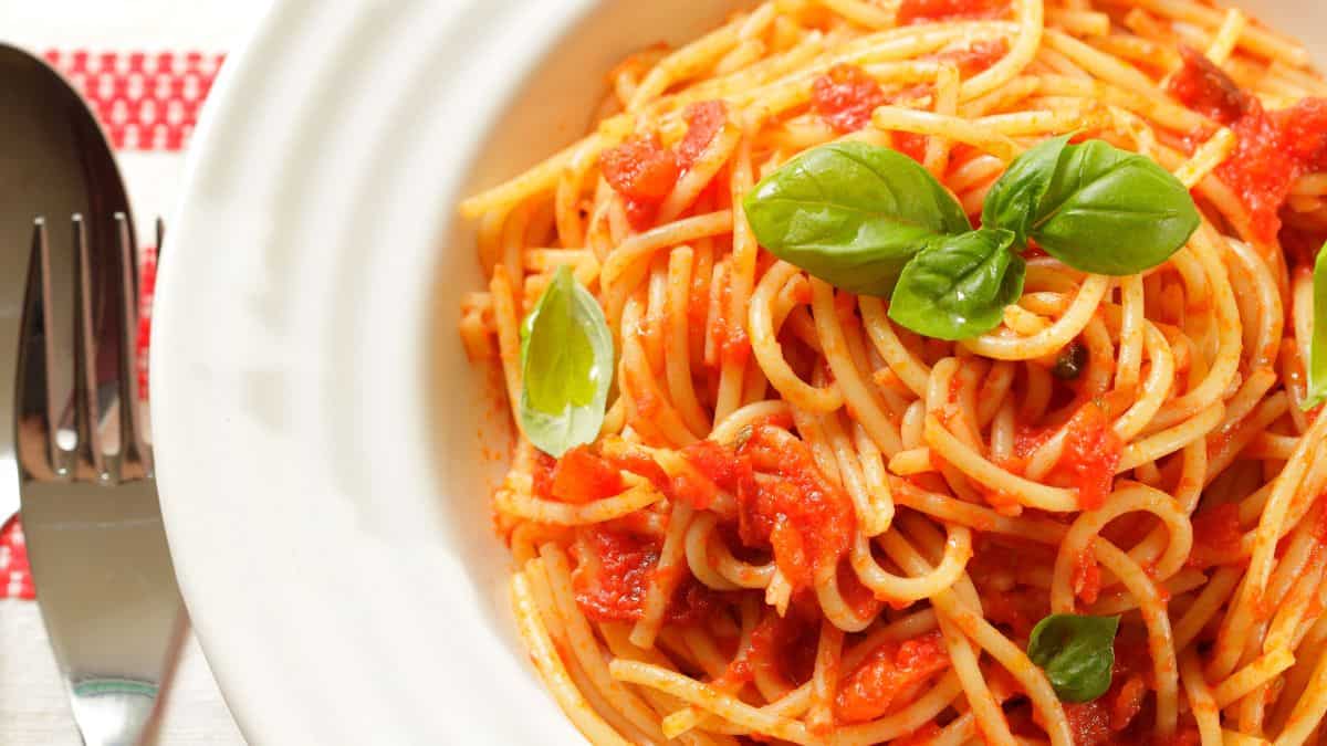 Spaghetti with Roasted Tomato Sauce
