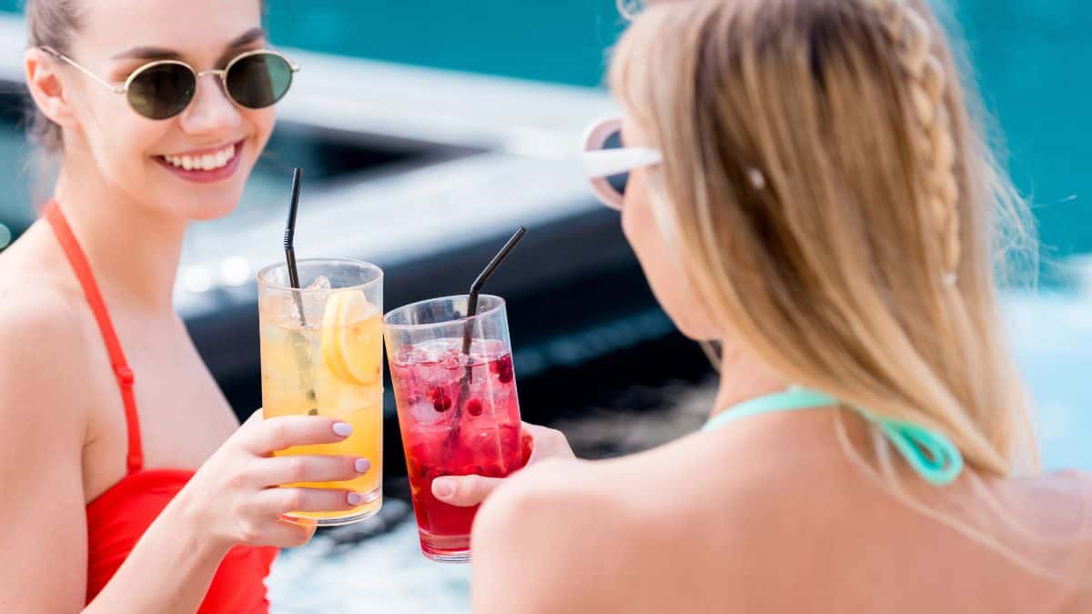 friends drinking fruit water