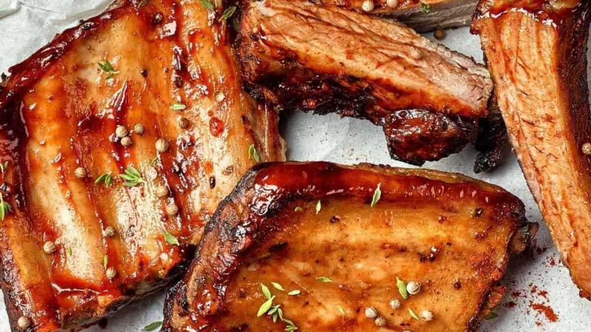 A few pieces of Crock Pot Babyback Ribs.