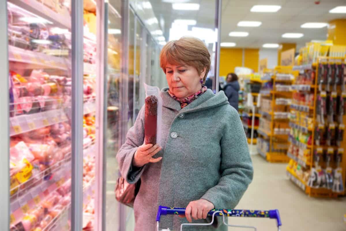 Avoiding pre-packaged or processed foods