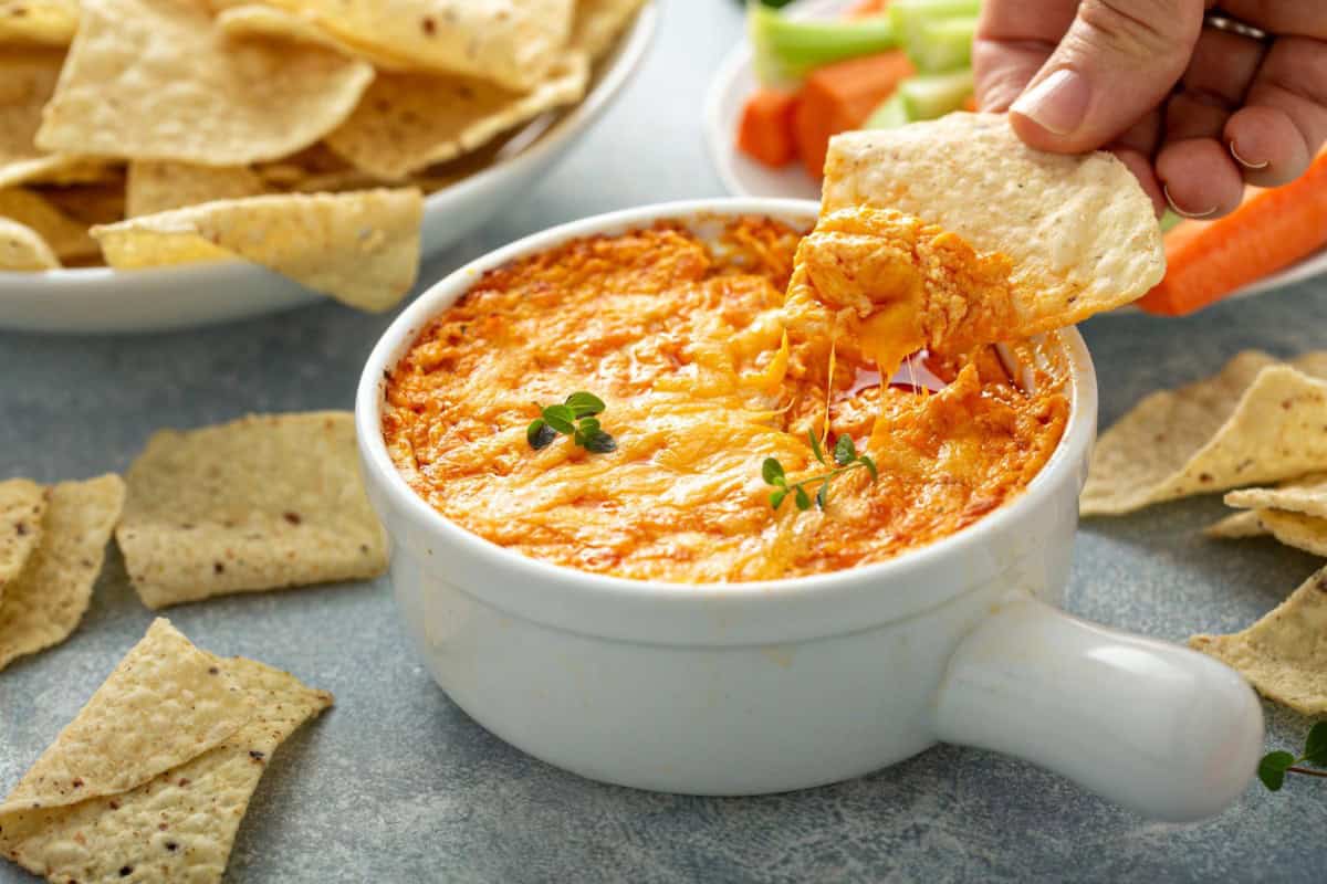 Buffalo Chicken Cheese Dip