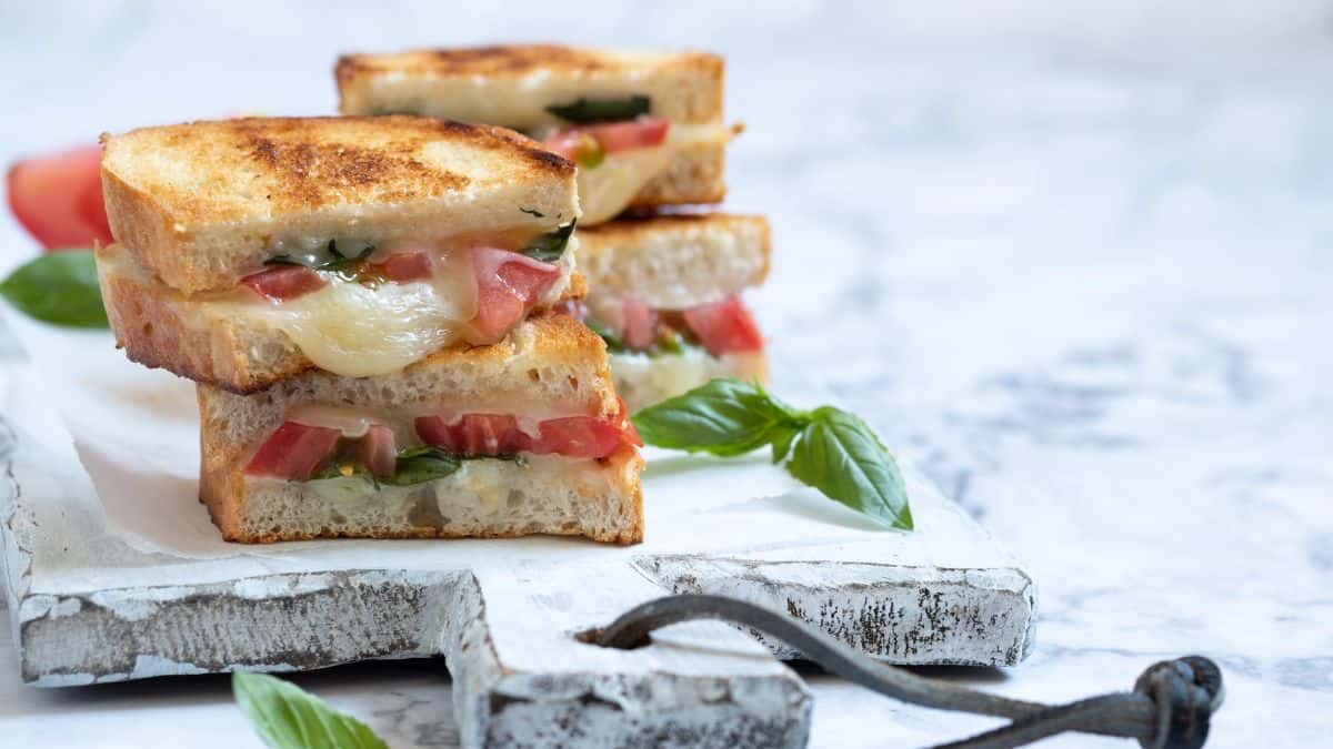 Caprese Grilled Cheese
