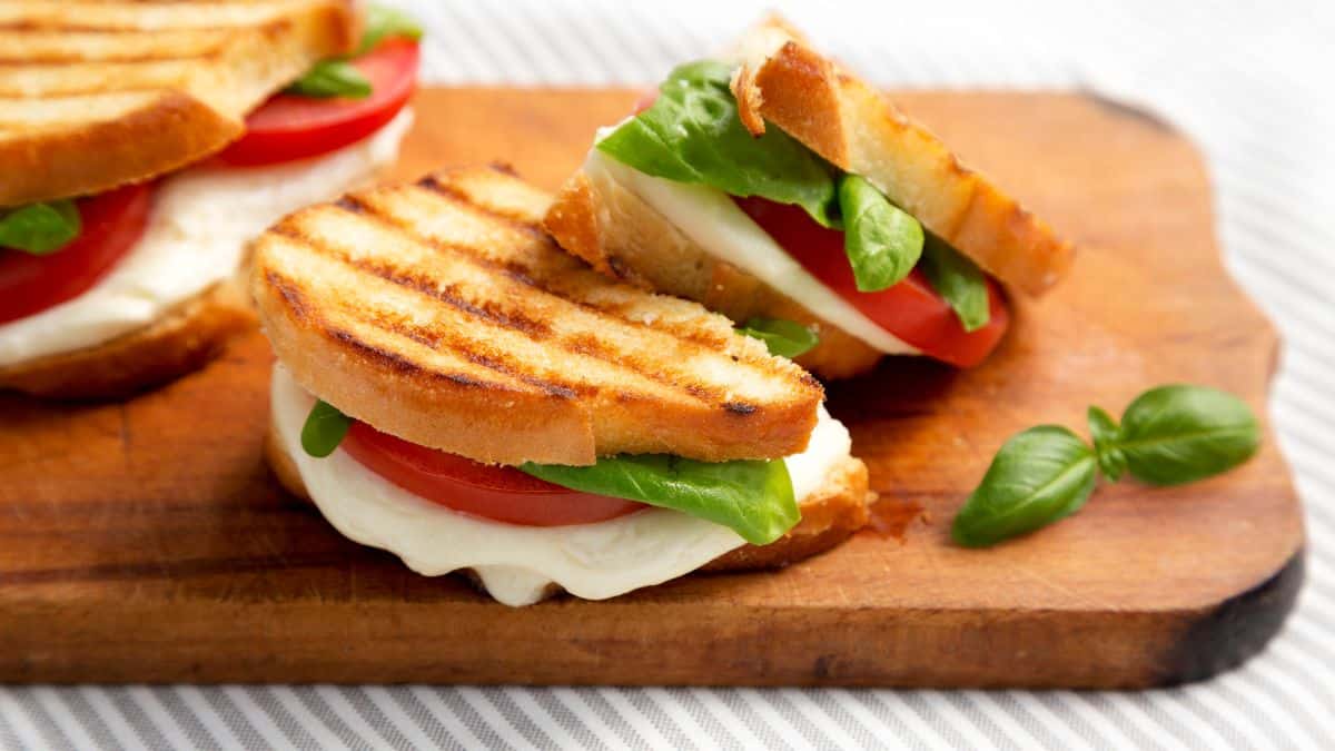 Caprese Sandwich