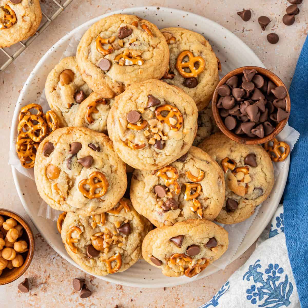 What'S in Panera Kitchen Sink Cookie: Ultimate Indulgence