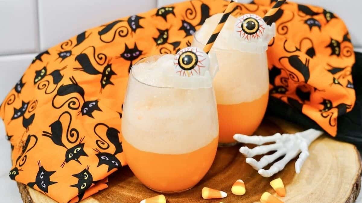 A couple of Boozy Halloween Floats.