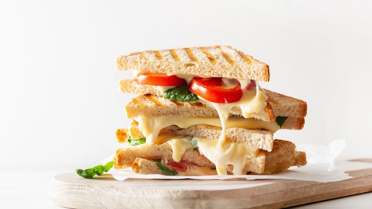 Grilled Cheese with Tomato