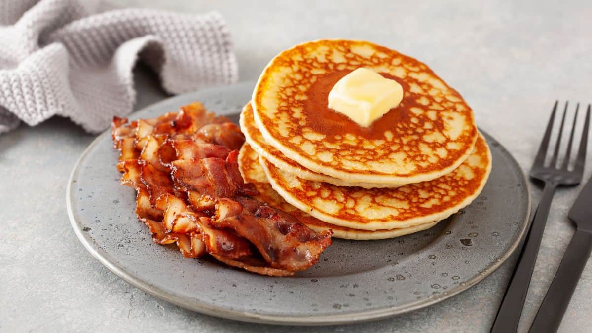 Pancakes and bacon