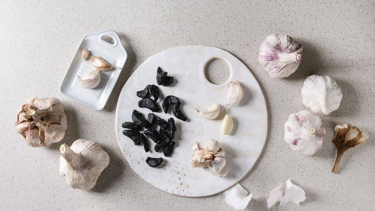 garlic and Black Garlic