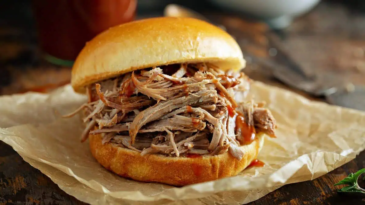 pulled pork sandwich