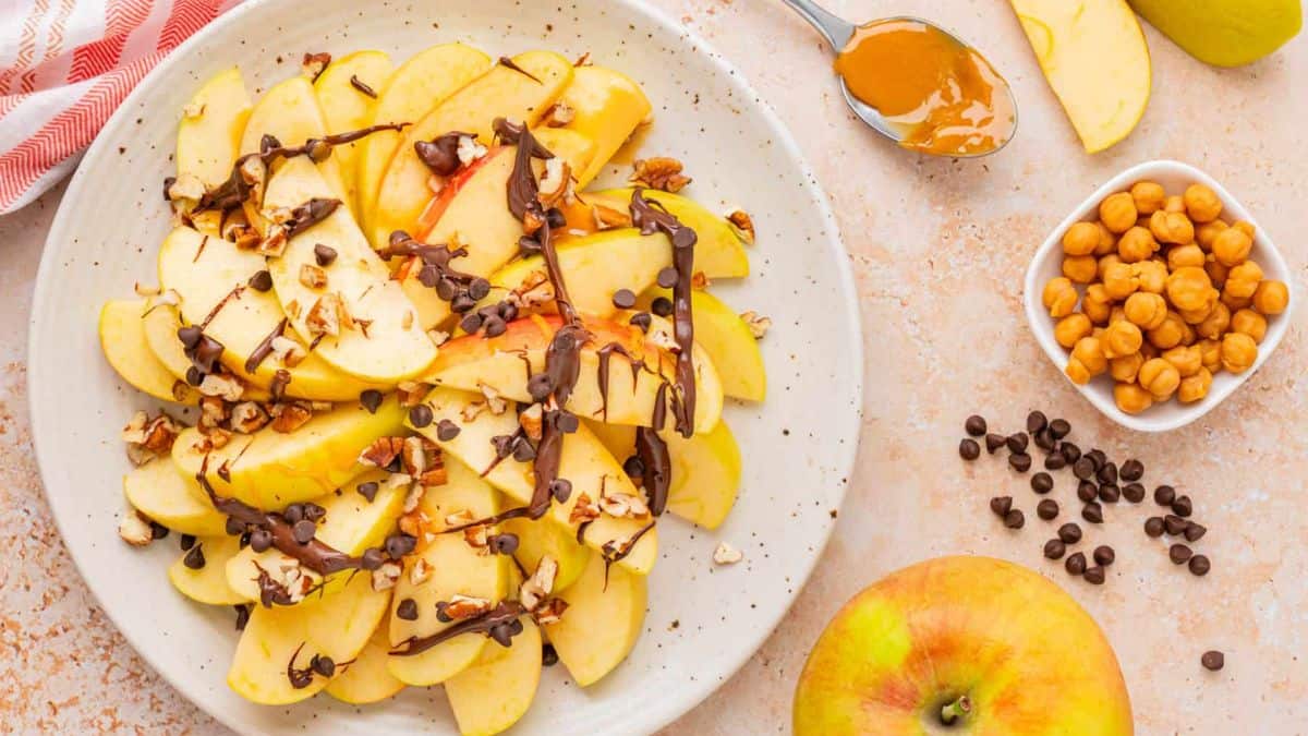 A serving of Caramel Apple Nachos.