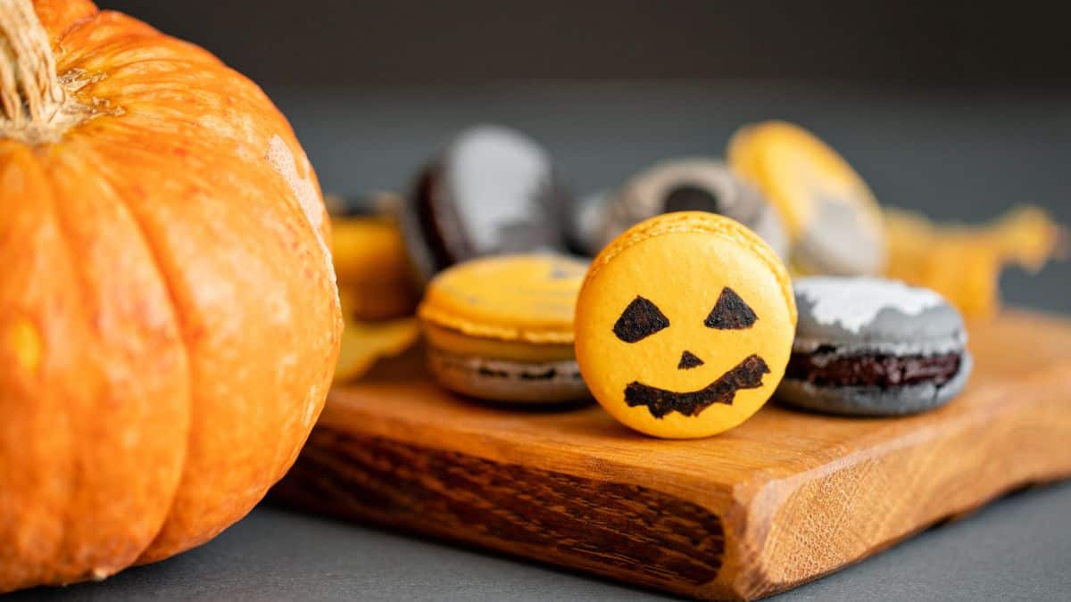 Pumpkin Macarons