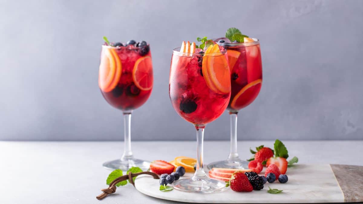 Sangria drink