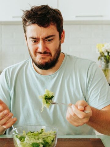 confused man with salad