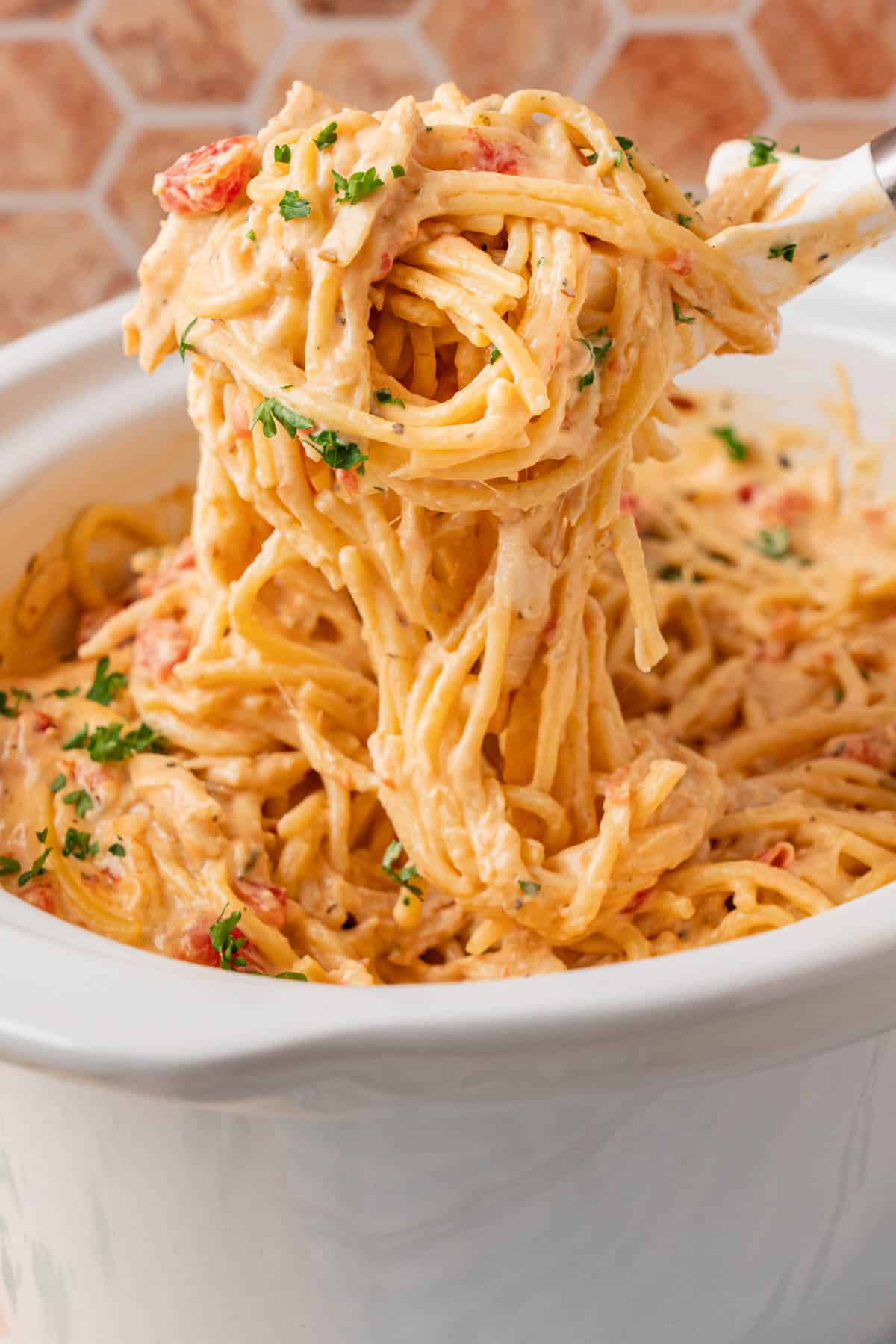 Crockpot Chicken Spaghetti, image size:1200x1799