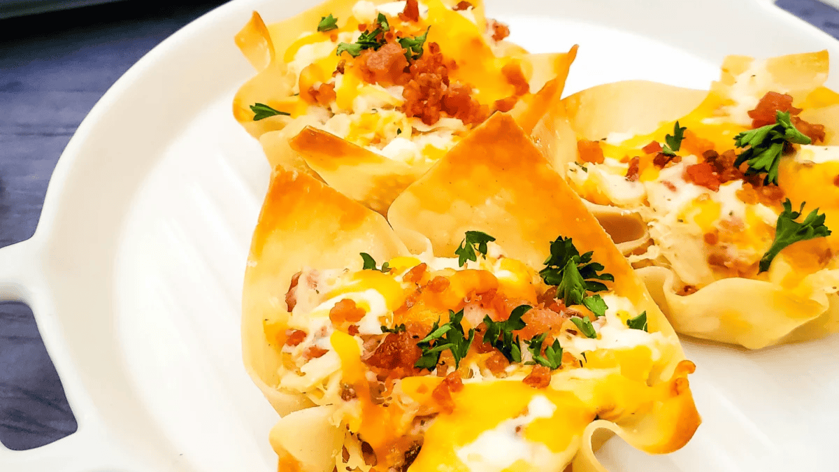 Cheesy Bacon Chicken Wonton Cups Appetizer