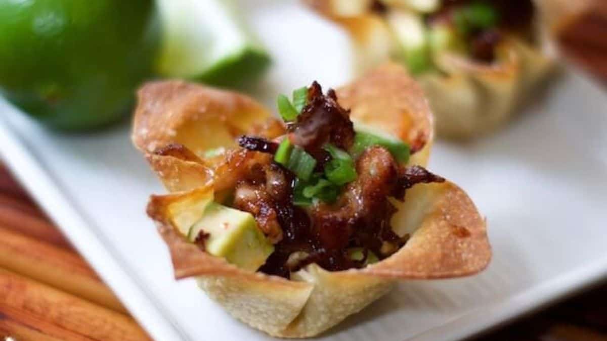 A Crispy Pork Wonton Cup close-up shot.