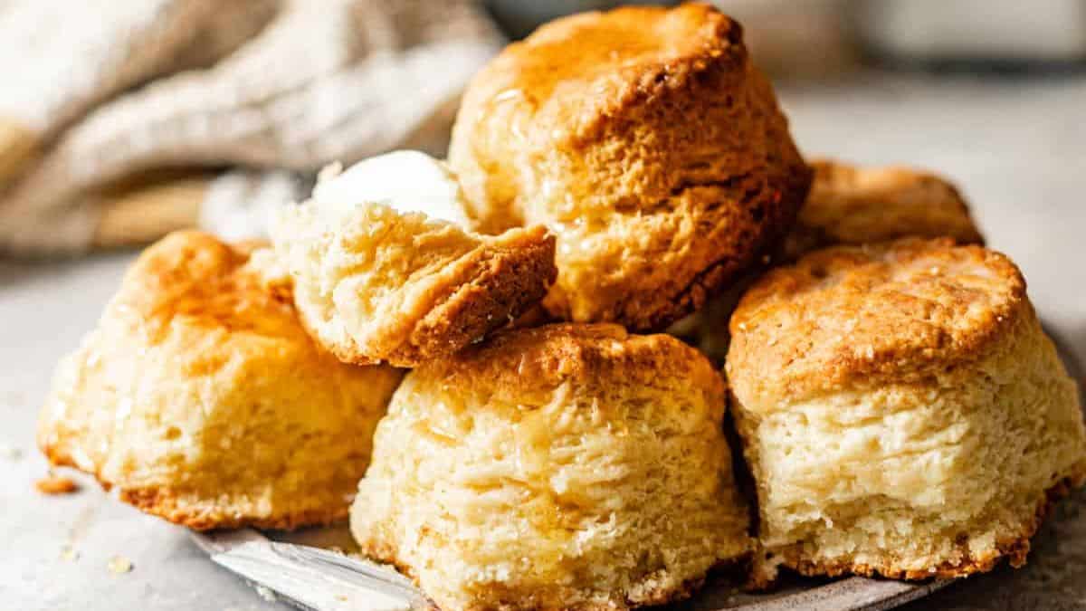 Homemade Buttermilk Biscuits
