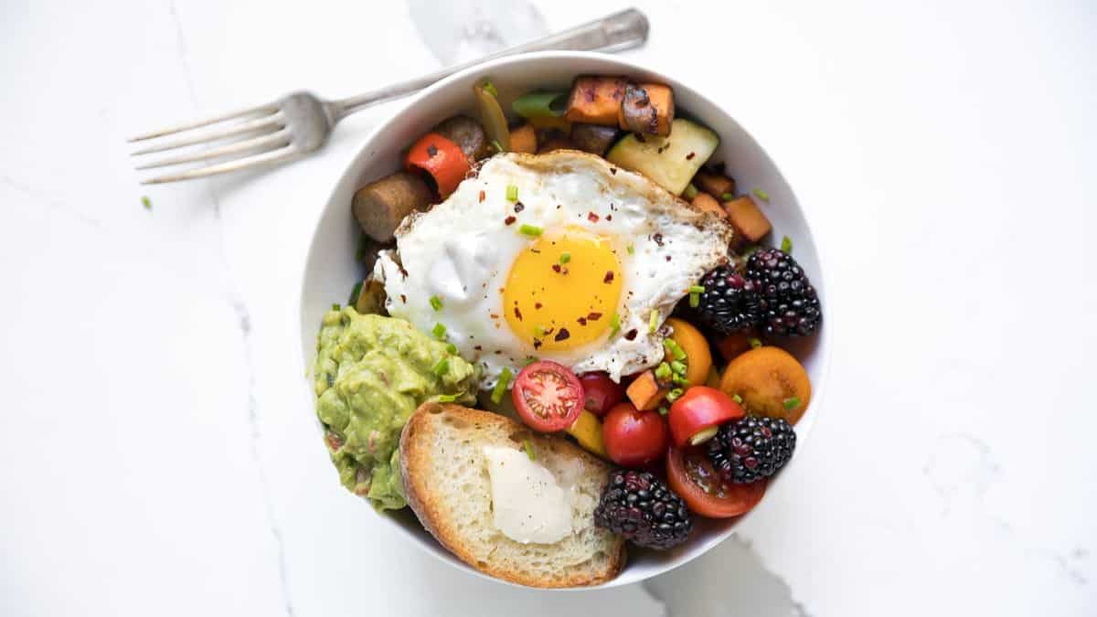 Sweet Pepper and Sausage Breakfast Hash