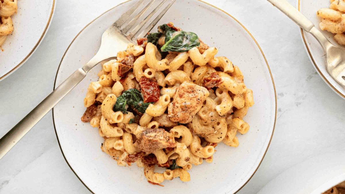 Tuscan Chicken Mac and Cheese