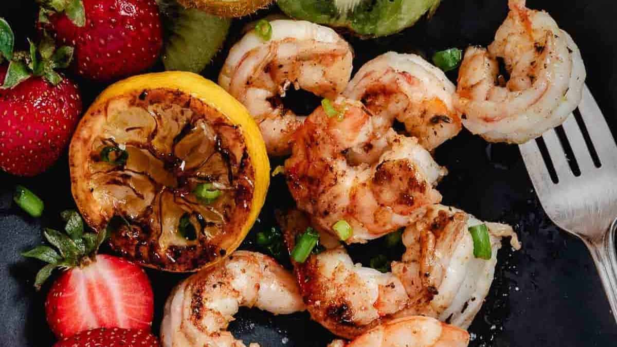 Coconut oil shrimp sautéed in golden oil with herbs and spices.