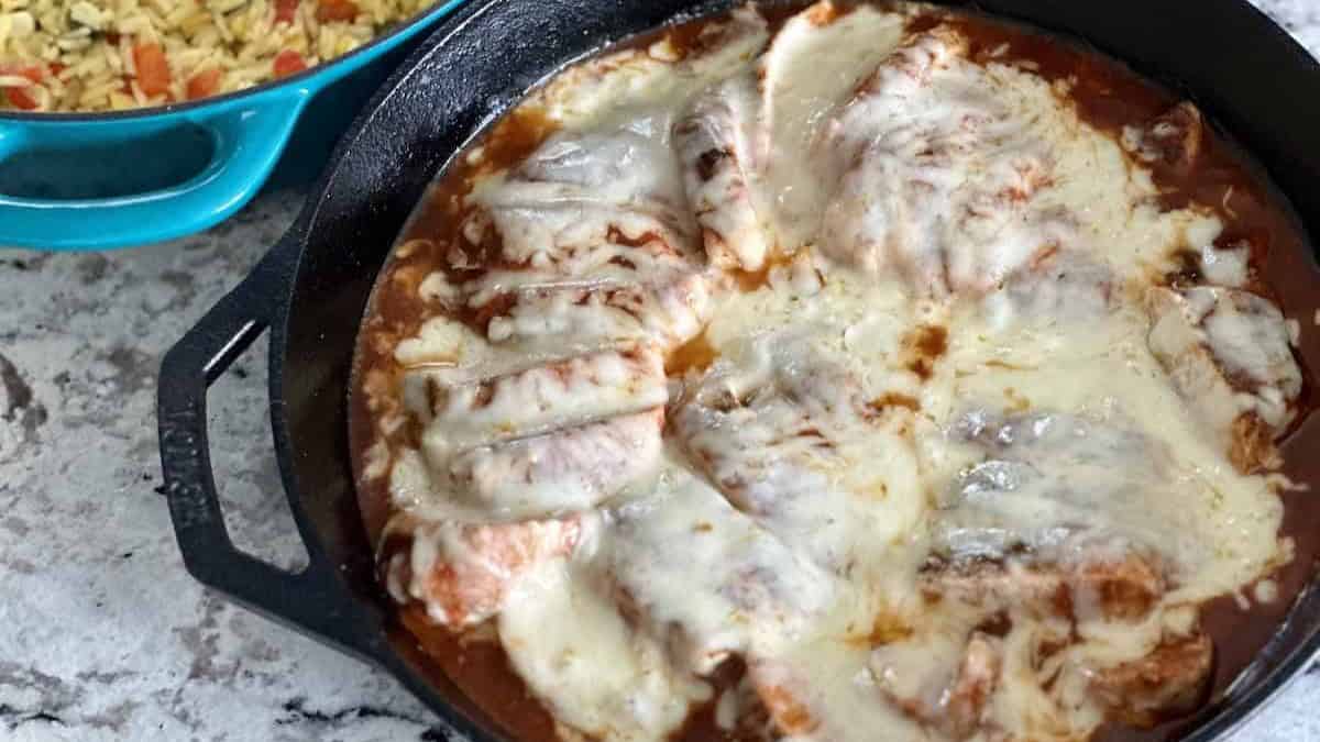 Enchilada Chicken in a skillet. 