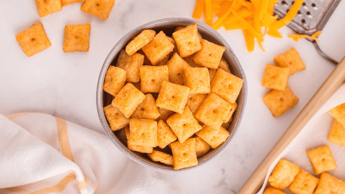 Homemade Cheez-Its