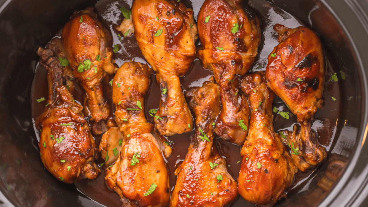 Slow Cooker BBQ Chicken Legs