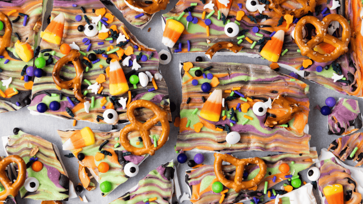 Halloween Candy Bark