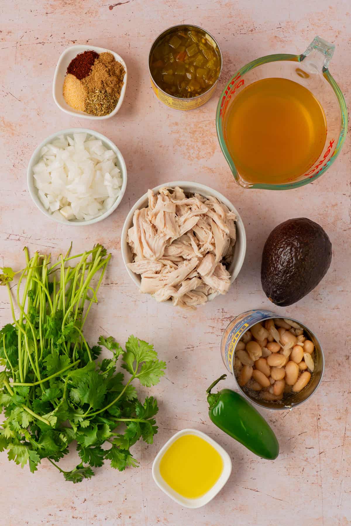 Ingredients needed to make white bean chicken chili